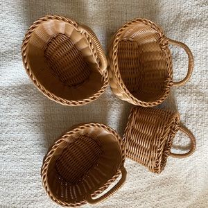 Wall hanging Baskets